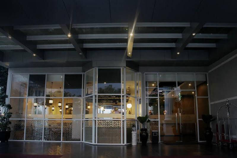 Khas Tugu Hotel Yogyakarta Exterior foto